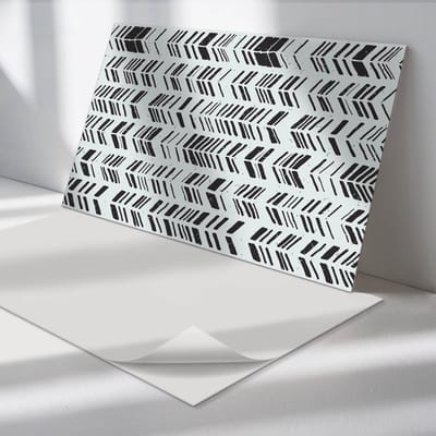 Wallfluent Vinyl Wandpaneel - Pijlen op een rijpatroon Zelfklevend Muurpaneel - 100 cm x 50 cm - Zwart Vinyl Wandpaneel - 1 stuk - Rechthoekig Wandbekleding Vinyl - Texturen Wandpaneel - Vinyl Wandbekleding - Wandpaneel Keuken en Badkamer