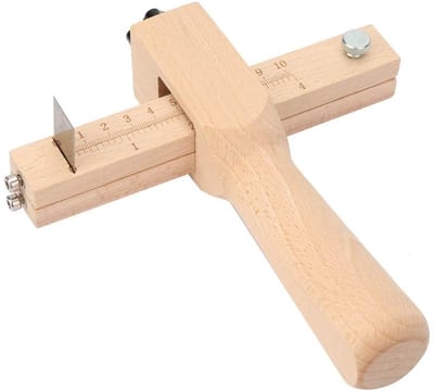 Dailygoods- Lederen Snijmachine Hoogwaardige Hout - Verstelbare Snijmachine - Professionele Gereedschap - Voor Leren Strips - Tot 102 mm Breed - Eenvoudig Vervangbare Mes - Bandzaag