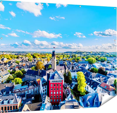 Gards Tuinposter Maastricht Stad met Huizen - 150x120 cm - Tuindoek - Tuindecoratie - Wanddecoratie buiten - Tuinschilderij