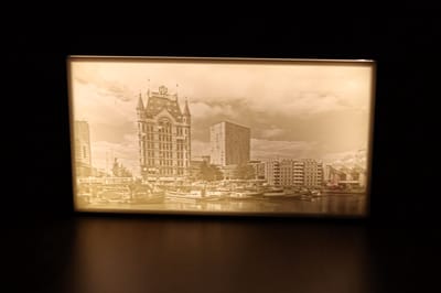 witte huis en oude haven in Rotterdam Lithophane (verlichte foto)