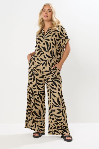 Yours Natural Brown Leaf Crinkle Wide Leg Broek Size 42