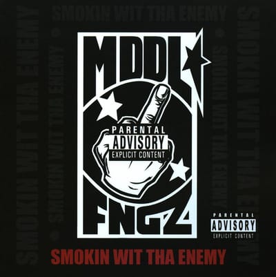 Mddl Fngz - Smokin Wit Tha Enemy