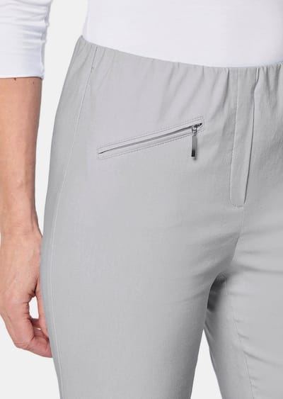 Bengaline broek LOUISA met ritszakken - steengrijs - Gr. 19 van Goldner Fashion