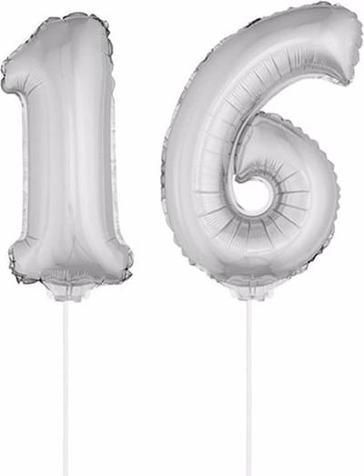 16 jaar leeftijd feestartikelen - versiering cijfers - ballonnen op stokje - van 41 cm - Combi van cijfer 16 - in het zilver