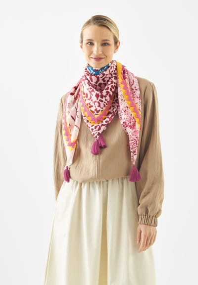 Codello Doek van biologisch katoen met verschillende animalprints en STAY WILD-opdruk