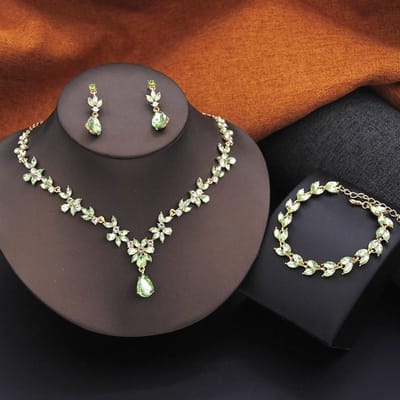 Magnifique Ensemble de Bijoux pour Femmes 3 Pièces Boucles d'Oreilles Mode Bracelets Colliers Ras du Cou Ensembles Accessoire pour Bal de Promo Mariée Mariage gray