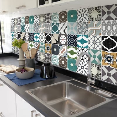 Zelfklevende tegelmuurstickers voor keuken en badkamer - 24 authentieke Tilinia cementtegelstickers - 24 stickers van 15x15 cm