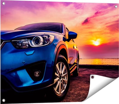 Gards Tuinposter Blauwe Sportwagen Auto bij Zonsondergang - 80x60 cm - Tuindoek - Tuindecoratie - Wanddecoratie buiten - Tuinschilderij