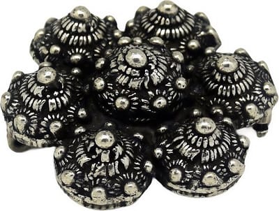Zeeuws Meisje - broche 7 Zeeuwse knopjes , 3,5 cm doorsnede