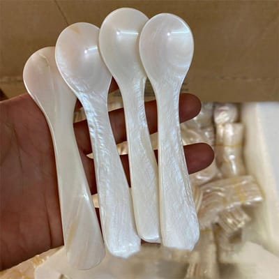 Café Premium Haute Qualité 9-13CM Coquillage Naturel Cuillère à Glace Cuillère à Café Crème Caviar Nacre Coquillages Cuillères à Mélanger Cuillère à Café Artisanat dessert 12CM blanc