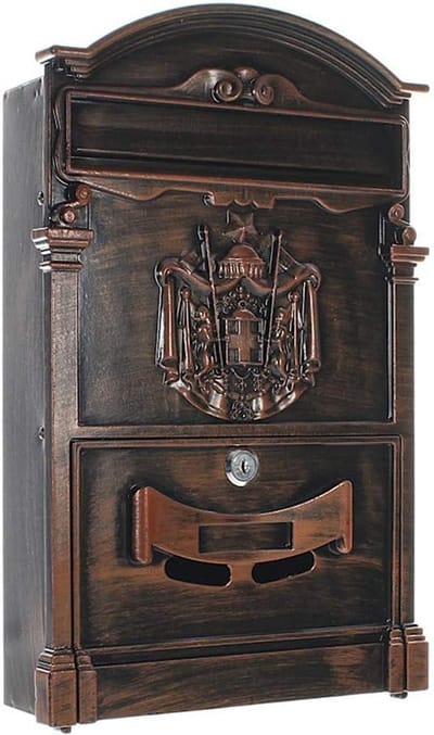 Antieke gepersonaliseerde brievenbus met cilinderslot en kijkvenster BxH 26x41cm