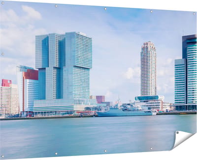 Gards Tuinposter Rotterdamse Skyline aan het Water - 180x120 cm - Tuindoek - Tuindecoratie - Wanddecoratie buiten - Tuinschilderij