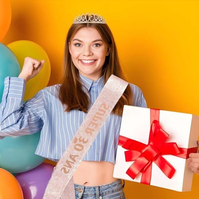 Crown Sjaal met Verjaardagskaart als Cadeau voor Vrouwen - Stijlvol Accessoire voor Feestdagen, Verjaardagen en Speciale Gelegenheden