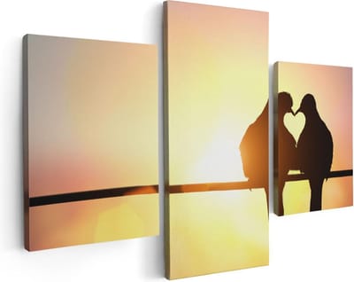 Artaza Canvas Schilderij Drieluik Twee Silhouet Vogels In Een Hart Vorm - 90x60 - Foto Op Canvas - Canvas Print