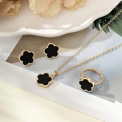 Sara Shop - Klaver design-ketting klaver- Sieraden set Klaver-motief Geluksklaver-Sieraden met klaver-Fashion sieraden-Bijzondere oorbellen-Statement ketting-Elegante ring-Unieke sieraden-Cadeau voor haar