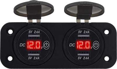 ProRide 12V USB Stopcontact 4 Poorten met Schakelaar/Voltmeter - Tweevoudig Inbouw - 5V/2.4A - USB Autolader, Boot en Camper - Rood