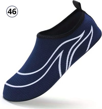 Bovista Waterschoenen Voor Kinderen & Volwassenen - Aqua Shoes - Aquaschoenen - Afzwemschoenen - Zwemles Schoenen - Blauw & Wit - Maat 46