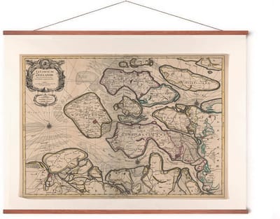 Poster In Posterhanger - Historische Oude Kaart Zeeland - 50x70 cm - Kader Hout - Middelburg - Ophangsysteem