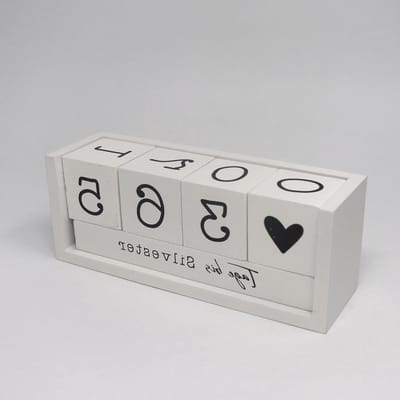 Memo Dobbelstenen - Aftelkalender Hout - Speciale Gelegenheid - Voor 8 Evenementen - 18 x 7 cm - Wit
