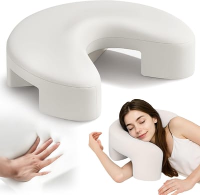 KZQ Kussen - Zijslaperkussen - Verlicht schouderpijn - Rotator cuff kussen met armopening - Ondersteunt nek en schouder - Kniekussen voor volwassenen - Kan tussen de benen worden geplaatst - Ergonomisch kussen van traagschuim - Gebroken wit