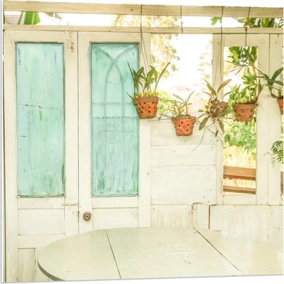 Forex - Buitenplekje met Plantjes - 80x80cm Foto op Forex