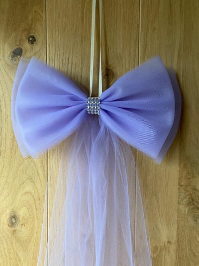 AUTODECO.NL - Paarse Strikken met Diamanten Lint 2 stuks - Bruiloft Decoratie - Bruiloft Versiering - Tule Strik 2 stuks