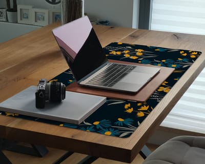 Coloray Bureau Onderlegger - Donker bloemenmotief Bureau Pad - 100 cm x 50 cm - Groente Bureau Onderlegger - Bureau Mat - Bureaumat - Onderlegger Bureau - Bureau Onderlegger Groot