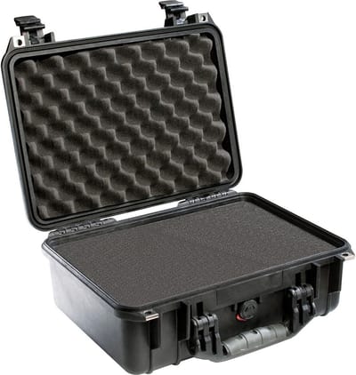 Peli 1500 Waterdichte Camerakoffer Zwart met foam interieur