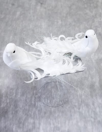 HOBI - 2 kleine witte decoratieve vogels 13 cm van veren