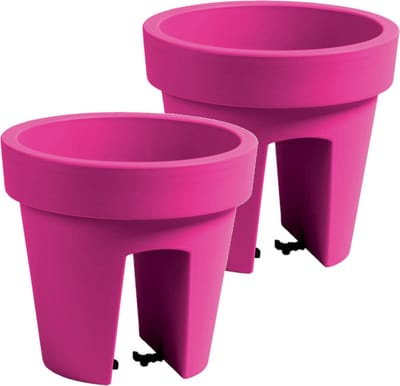 Balkon plantenpot/bloempot - 2x stuks - fuchsia roze - 5 liter - kunststof - D25 x H23 cm - met relingklem