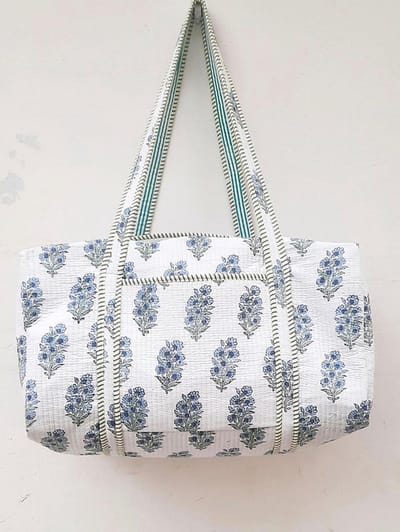 Reistas 'Blue berries' - tassen - blauw/wit - gewatteerd - quilt - rits - FanTassies