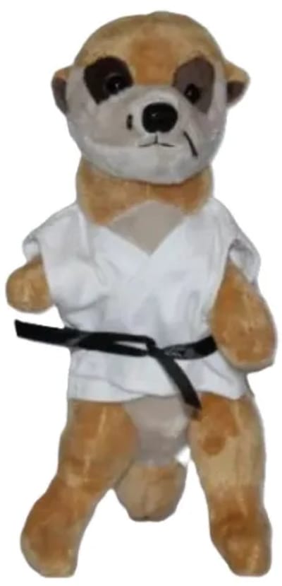 Knuffel Stokstaart in Gi met Zwarte Band