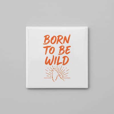 Inspirerende 15×15 cm Keramische Tegel – “Born to Be Wild” Wolf Illustratie Motiverende Wanddecoratie