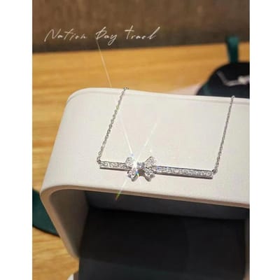 Veelzijdige Europese en Amerikaanse Eén Lijn Sleutelbeen Ketting Dames Sieraden beige