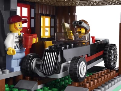 LEGO City Boeven Schuilplaats - 4438