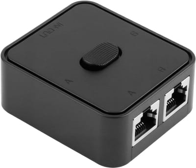 QUOVO® Internet Splitter - Internetkabel - Netwerk Switch - Zwart - 11cm x 11cm x 4cm