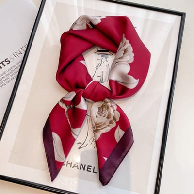 Dames Sjaal - Sjaals - Stola - Vierkante doek - Elegant Stijlvol Dames haar sjaal - Satijn zijde - Hals sjaaltje - Sjaaltje Satijn - Neksjaaltje - Omslagdoek Modesjaals - Neksjaal - Klein Sjaaltje -Rode Rozen-70*70CM