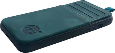 HEM Luxe Silky Green Back Cover Geschikt Voor Apple iPhone 14 Plus – Groen Telefoonhoesje Met Extra Lensbescherming – Backcover Met Pasjeshouder Voor 3 Kaarten