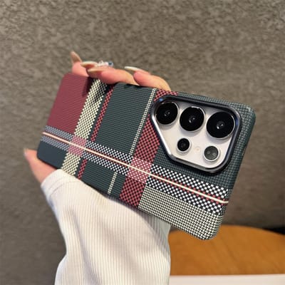 Coque de téléphone magnétique de luxe colorée en fibre de carbone Kevlar pour Samsung S26 S24 S25 Ultra S23 Plus Pour Magsafe Housse de chargement sans fil Galaxy S23