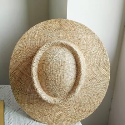 Unieke Fedora Pauwenveer Fedora Hoed Heren Drop Top Suède Dames Witte Feest Heren Hoed met Brede Rand Hombre Sombrero Hombre 56 -58cm beige