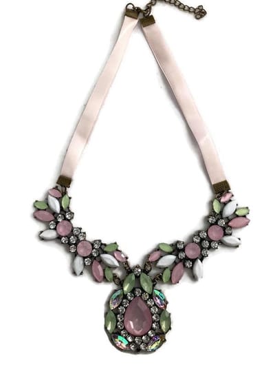 Petra's Sieradenwereld - Handgemaakte ketting met strass en lint (858)