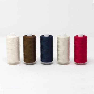 Polyester Naaigaren - Hand Machine Garen - Kleding Maken - Sterke Gecoate Kern - 1000m Spoel - Natuurlijk Beige