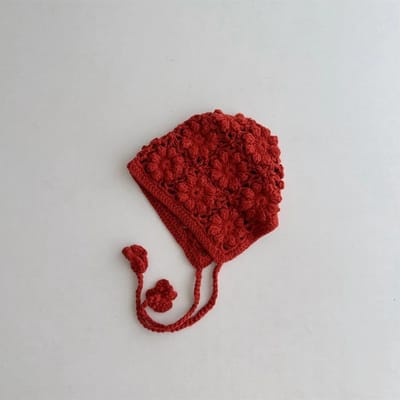 Bonnet Bébé Tricoté Enfants Filles Crochet Fait Main à Oreillettes Mignon Creux Chaud Printemps Couvre-chef Mode Casquette Protection Oreilles One Size bordeaux