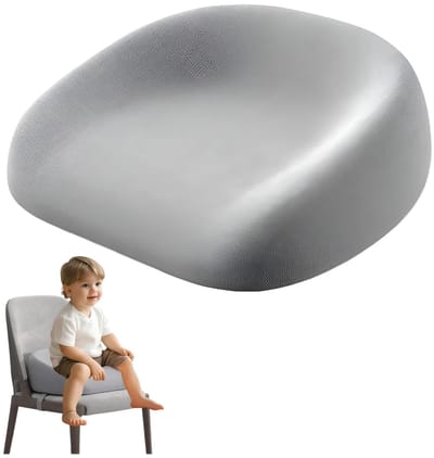 Peuterstoelverhoger - Zitverhoger - Verhogerstoel - Hoogte verstelbare antislip kinderstoel - Met veiligheidsgordels en afneembare hoes - Compact en draagbaar - Geschikt voor reizen kamperen en dineren - Afmeting 35x38x6 cm - 1 Stuk
