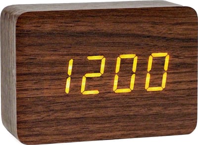 TIN-IN Digitale Tafelklok - Bureauklok met Houtlook- Wooden look - Donker hout + Witte cijfers - Wekker - Slaapkamer en Bureau