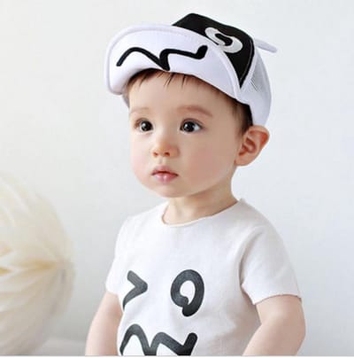 Baby petje of dreumes petje | wit/zwart| 40-47CM | 4-16M