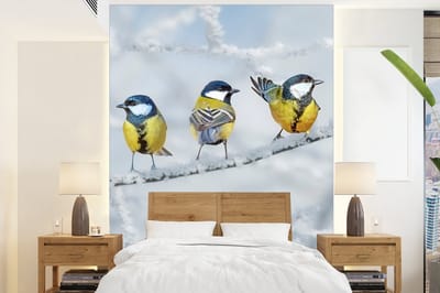 Behang - Fotobehang Vogel - Koolmees - Winter - Sneeuw - Takken - Breedte 195 cm x hoogte 260 cm