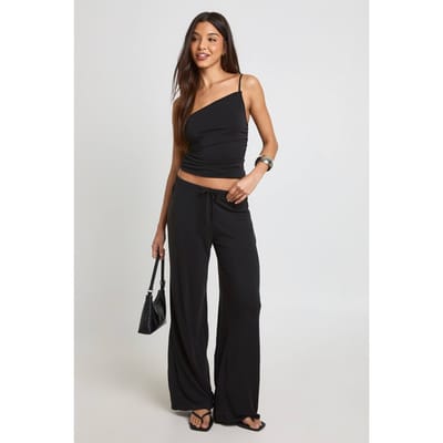 boohoo Dames One Shoulder Asymmetrische Gerimpelde Top En Broek Coordinatenset | Black | Maat: 6