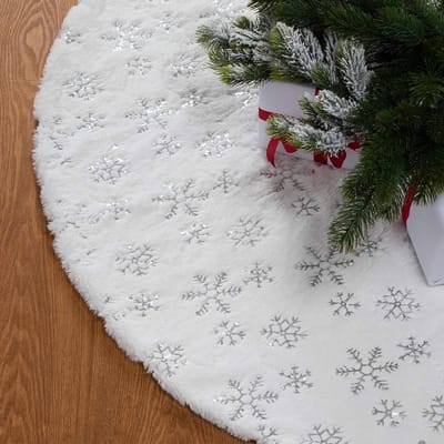 Witte Kerstrok van 48" met Zilveren Sneeuwvlokken | Zachte Vloermat voor Kerstboom, Decoratie en Feestdagen