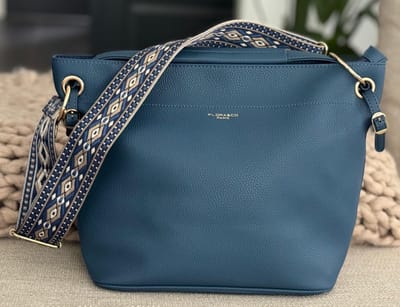 Damestas - Flora & Co - Bag in bag/tas in tas - handtas/crossbody - fashion riem - demin - blauw